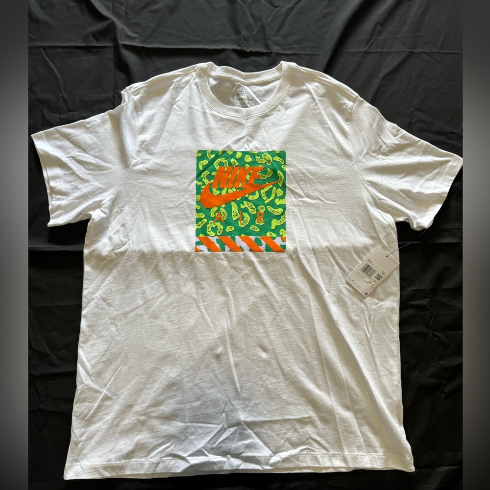 Nike Tee Brandriffs White Short Sleeve T-shirt Men's Size XXL Colorful NWT